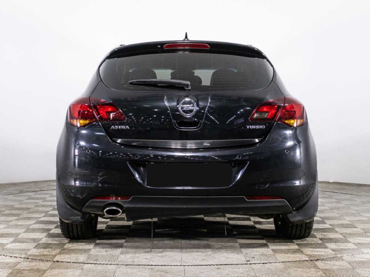 Opel Astra с пробегом — 2010 год. Фото: #5