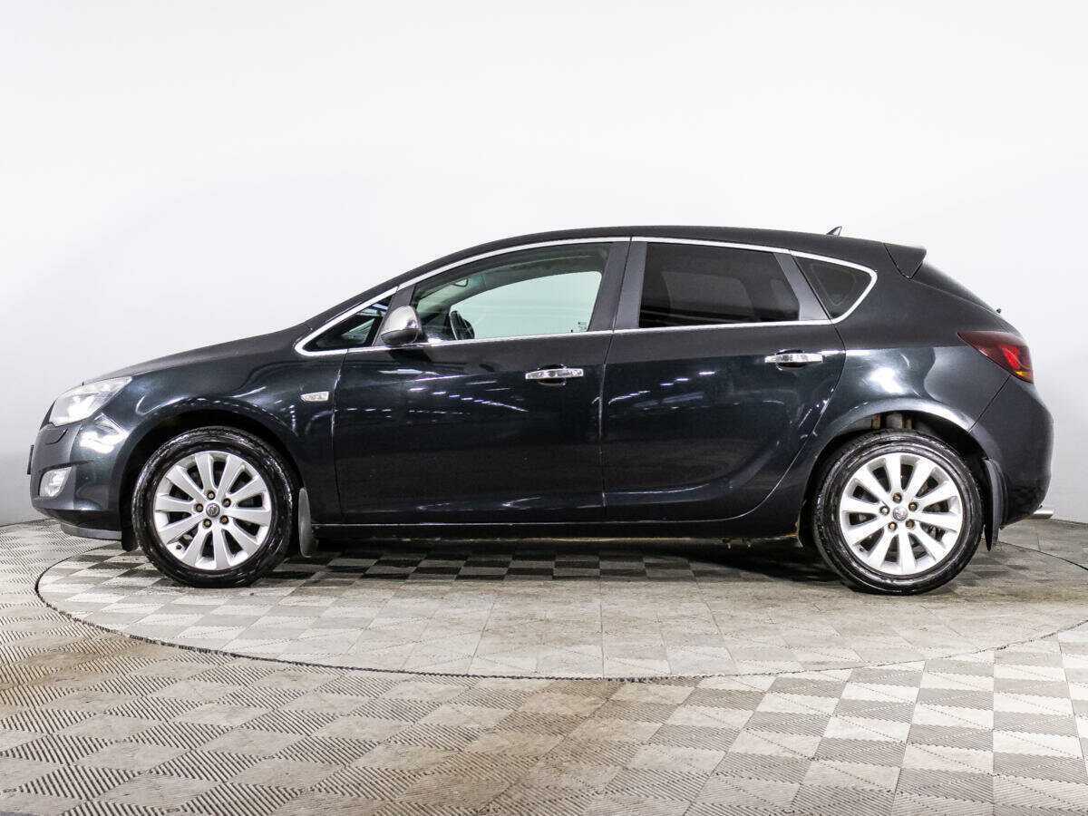 Opel Astra с пробегом — 2010 год. Фото: #7