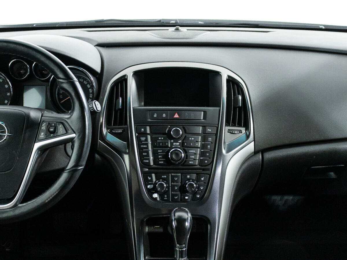 Opel Astra с пробегом — 2010 год. Фото: #13