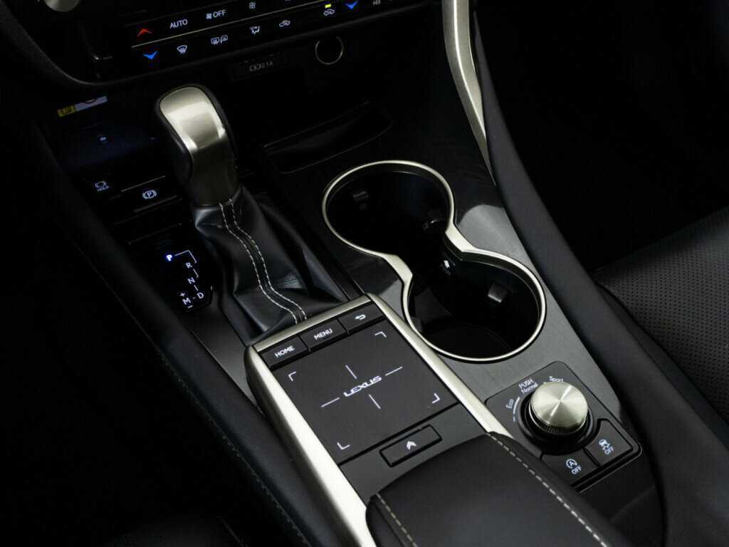 Lexus RX с пробегом — 2019 год. Фото: #17