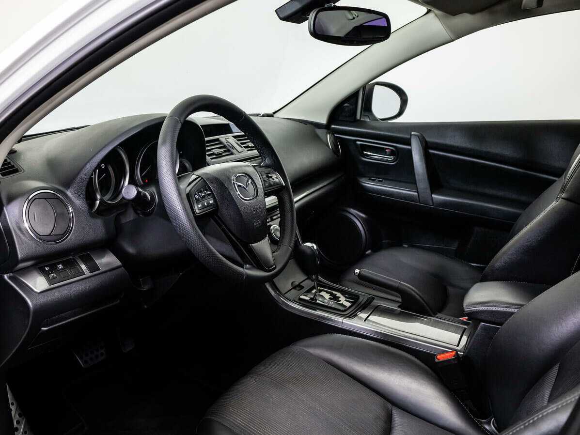 Mazda 6 с пробегом — 2011 год. Фото: #9