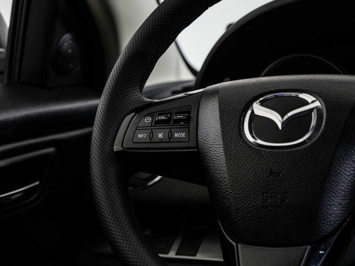 Mazda 6 с пробегом — 2011 год. Фото: #12