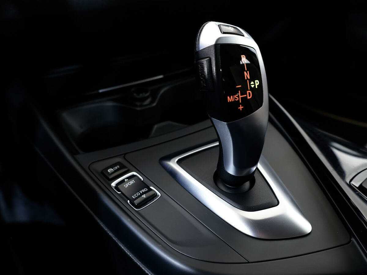 BMW 1 серии с пробегом — 2011 год. Фото: #16