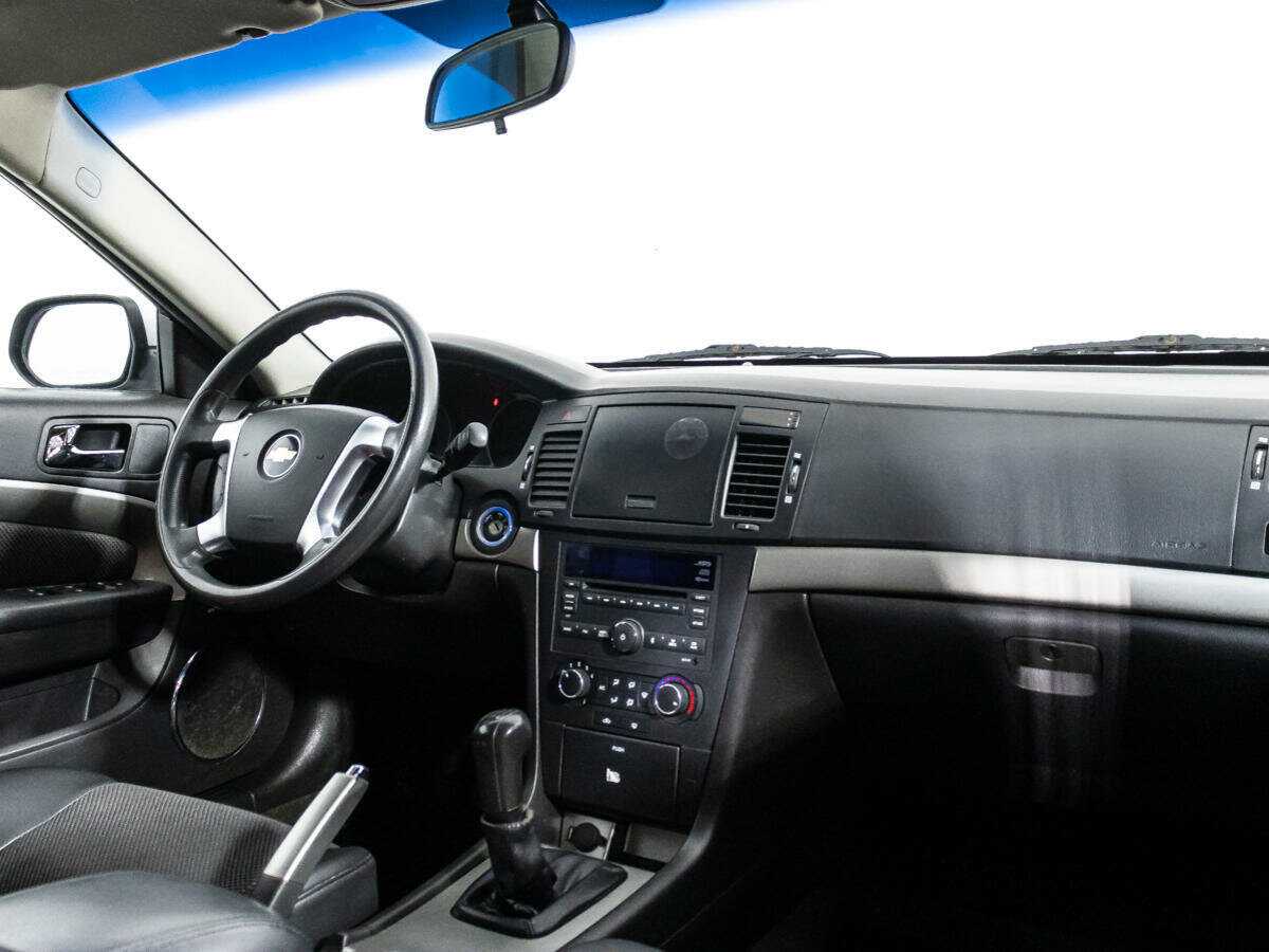 Chevrolet Epica с пробегом — 2011 год. Фото: #8