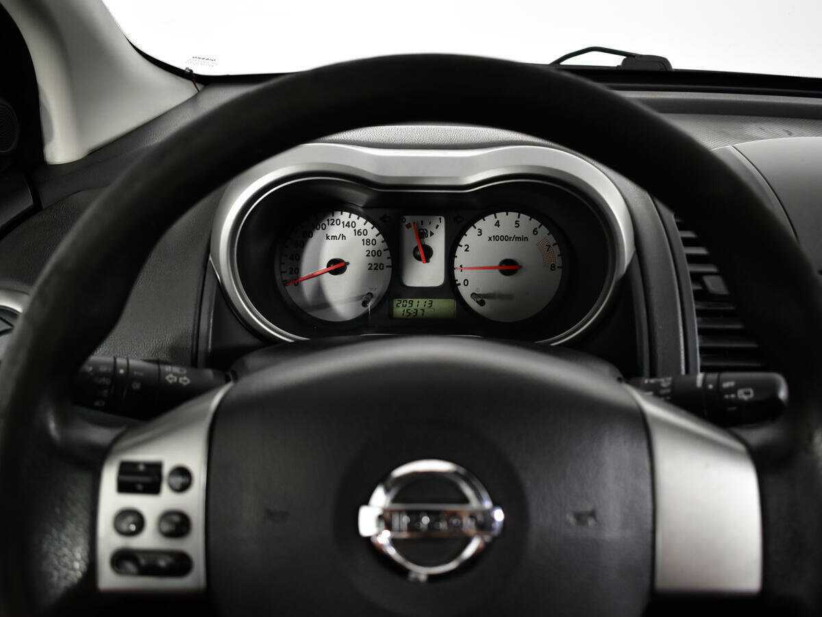 Nissan Note с пробегом — 2008 год. Фото: #8