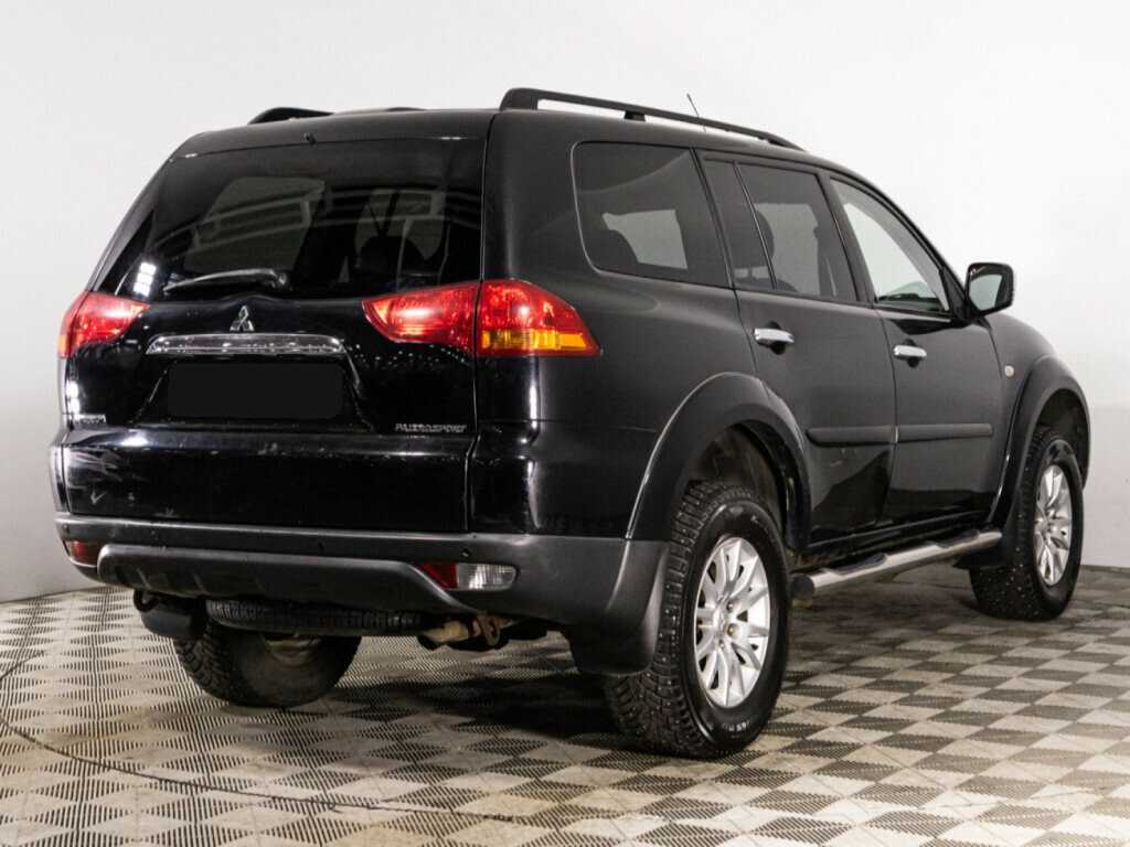 Mitsubishi Pajero Sport с пробегом — 2010 год. Фото: #4