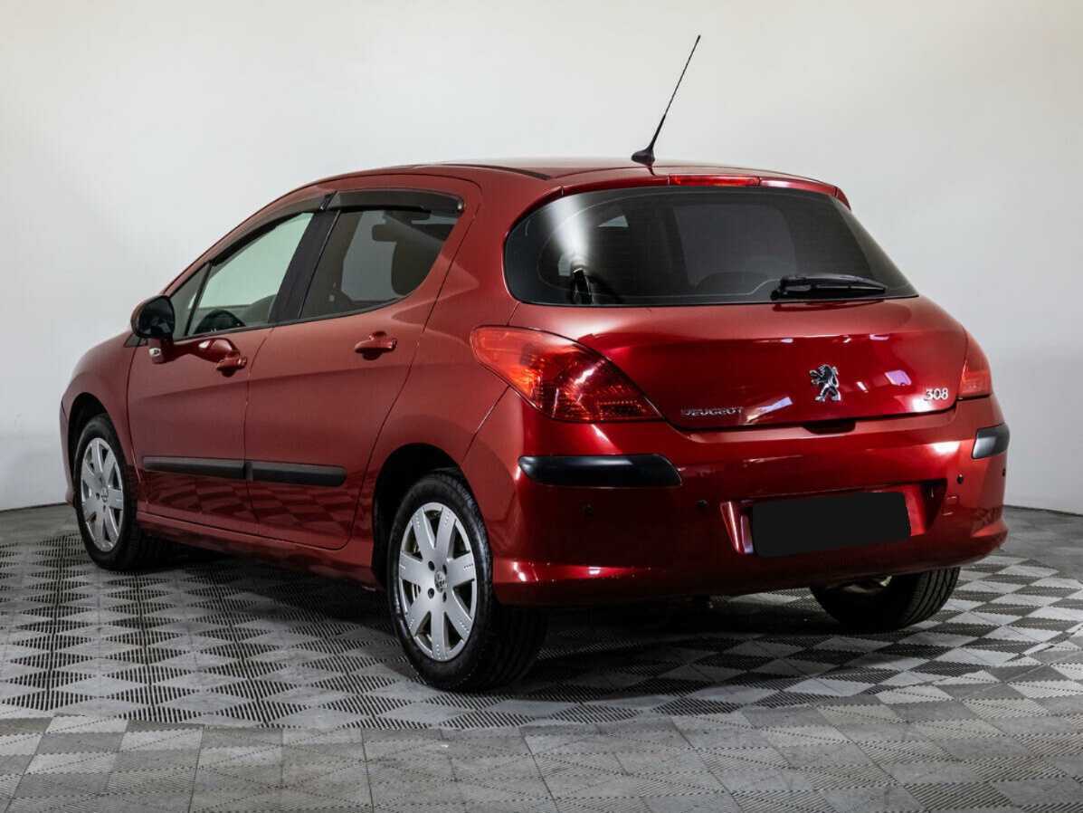Peugeot 308 с пробегом — 2010 год. Фото: #6