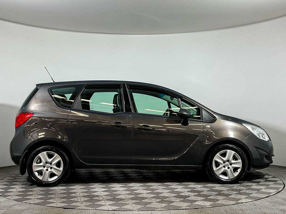 Opel Meriva с пробегом — 2013 год. Фото: #3