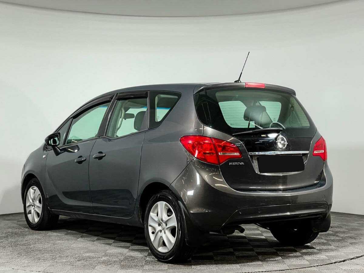 Opel Meriva с пробегом — 2013 год. Фото: #6