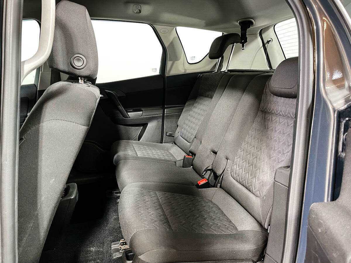 Opel Meriva с пробегом — 2013 год. Фото: #9