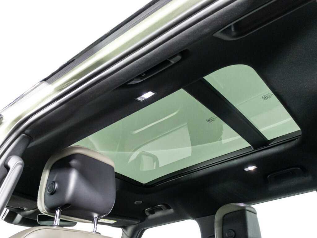 Land Rover Defender с пробегом — 2021 год. Фото: #21