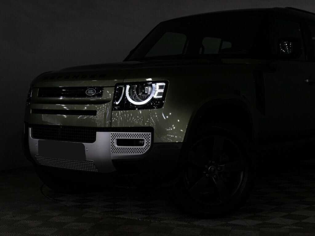 Land Rover Defender с пробегом — 2021 год. Фото: #25