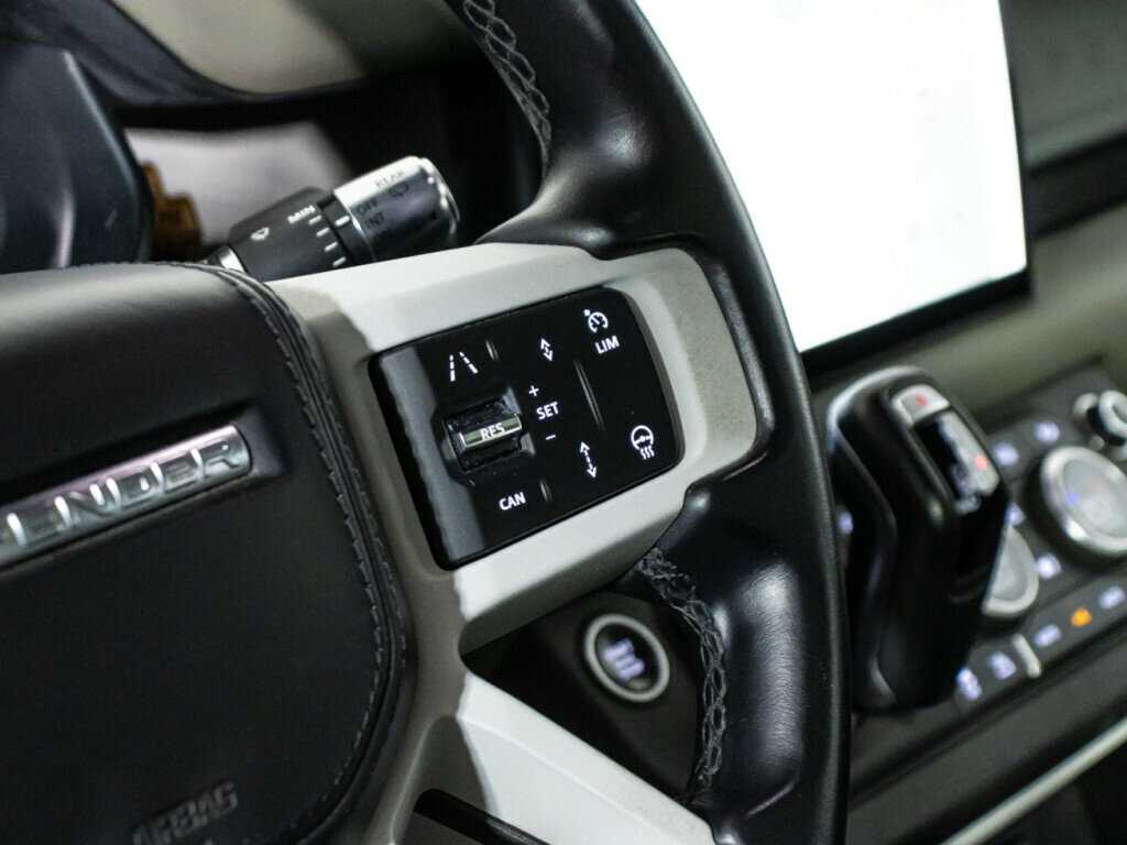 Land Rover Defender с пробегом — 2021 год. Фото: #29