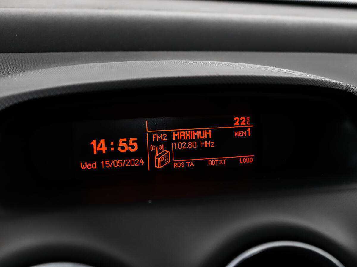 Peugeot 308 с пробегом — 2010 год. Фото: #13