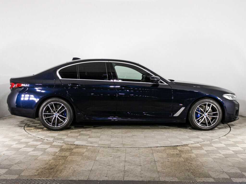 BMW 5 серии с пробегом — 2023 год. Фото: #3