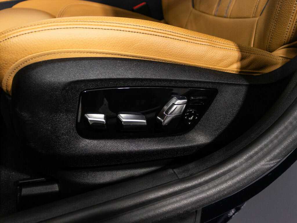 BMW 5 серии с пробегом — 2023 год. Фото: #16