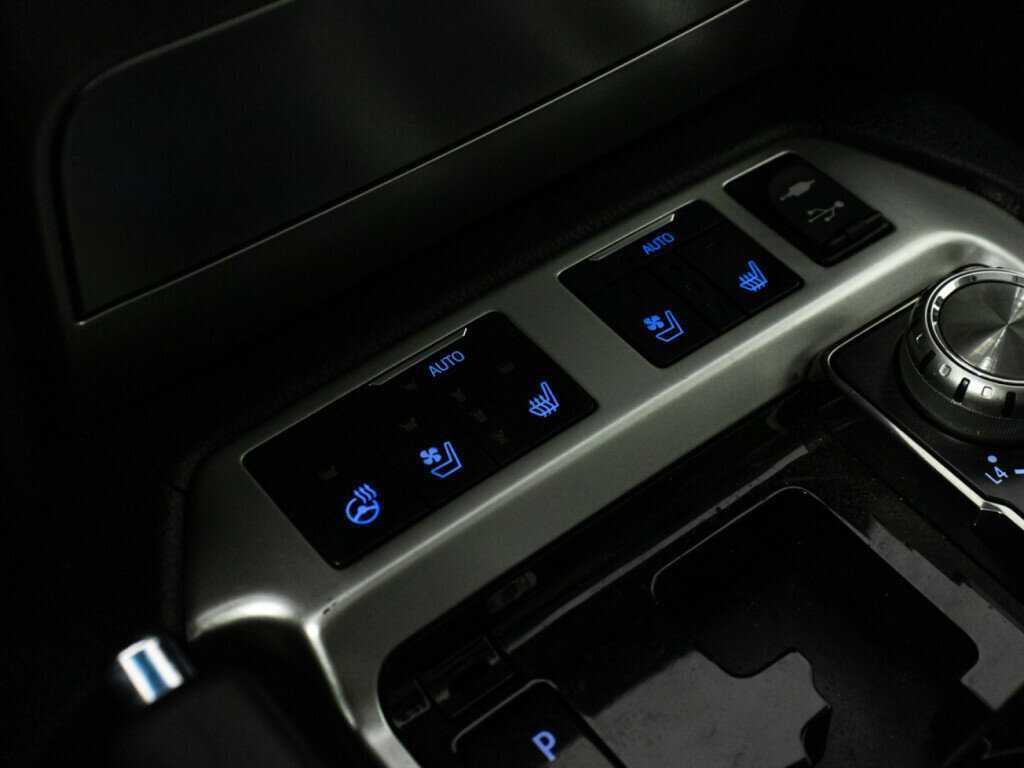 Toyota Land Cruiser с пробегом — 2015 год. Фото: #20