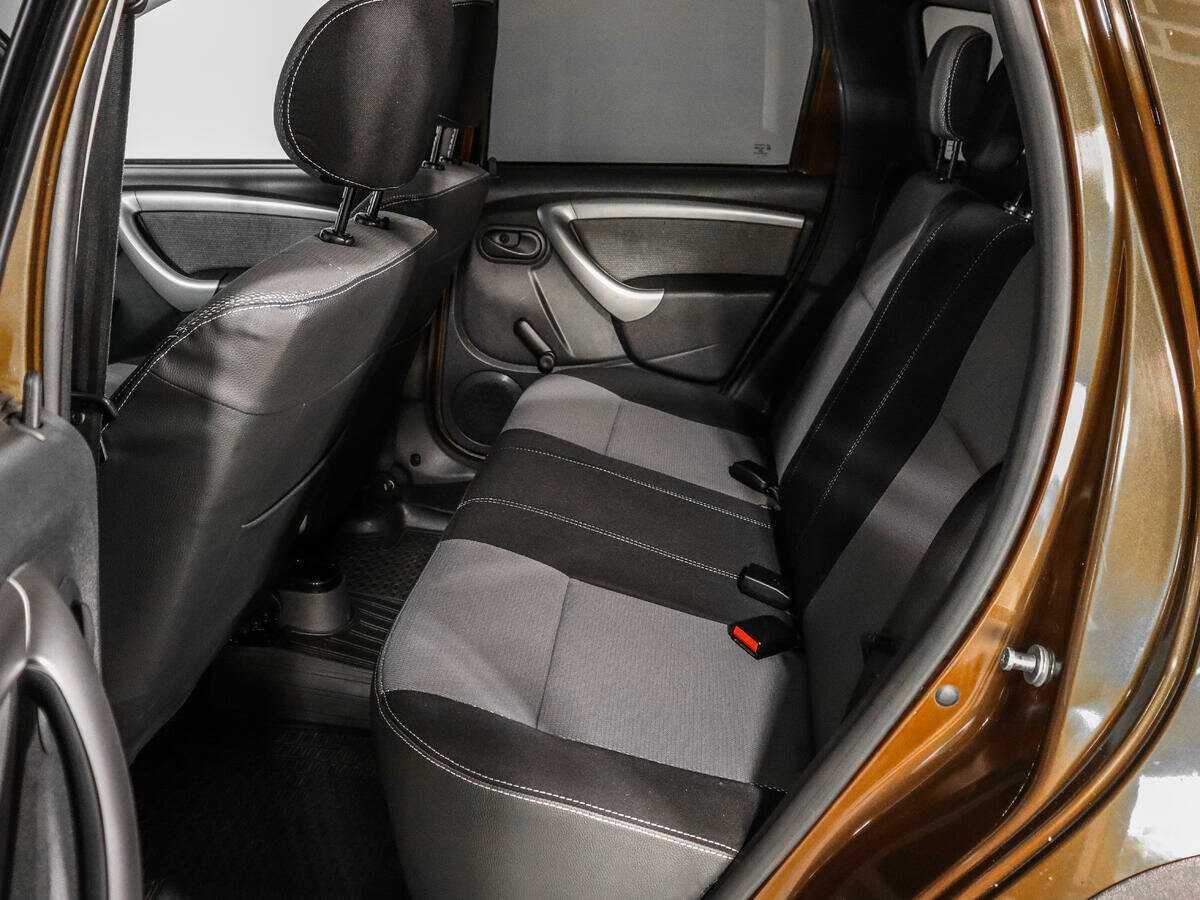 Renault Duster с пробегом — 2013 год. Фото: #9