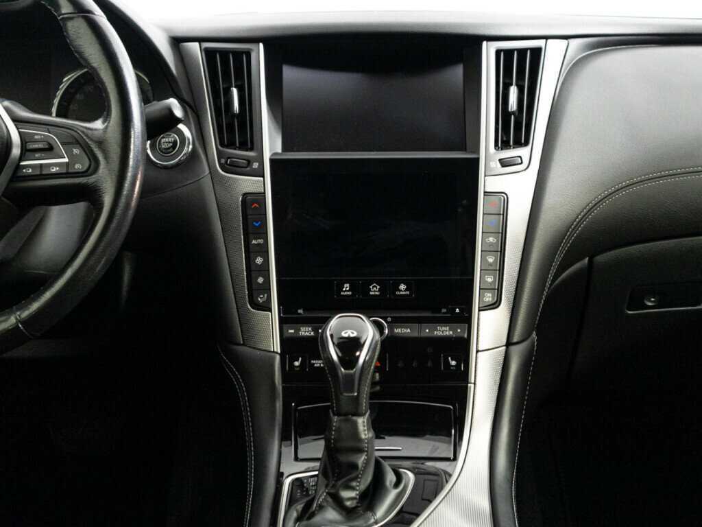 Infiniti Q50 с пробегом — 2017 год. Фото: #13