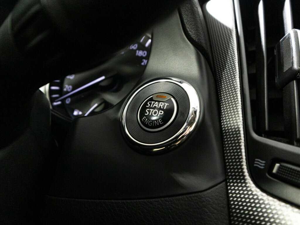 Infiniti Q50 с пробегом — 2017 год. Фото: #17