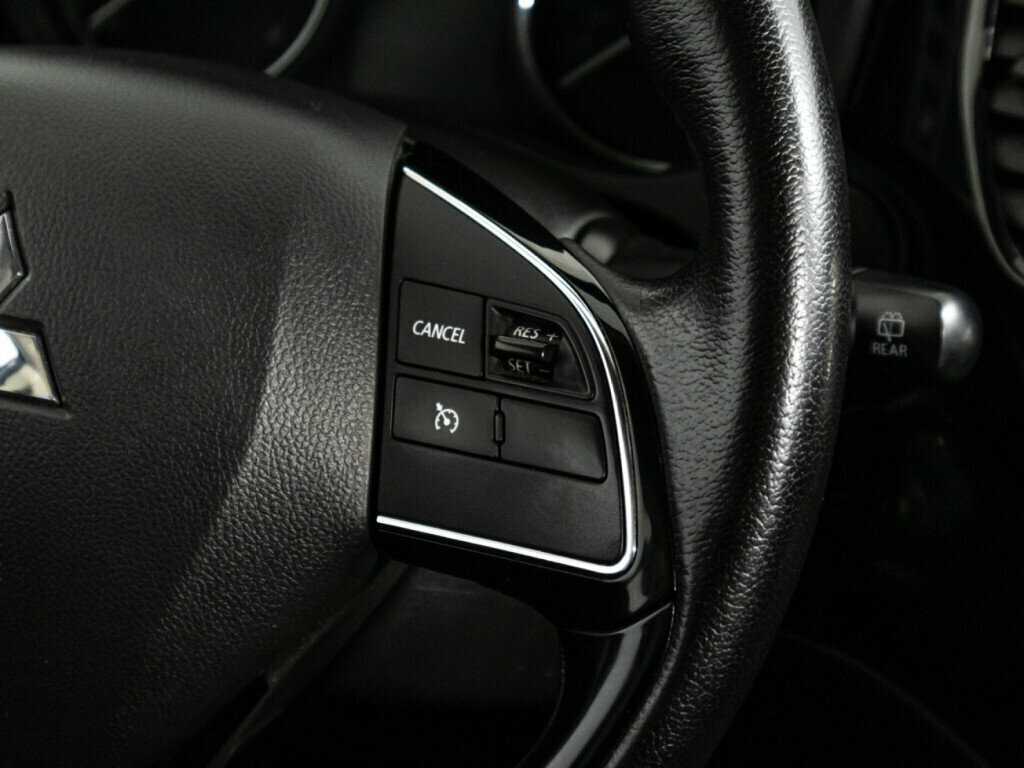 Mitsubishi Outlander с пробегом — 2018 год. Фото: #16