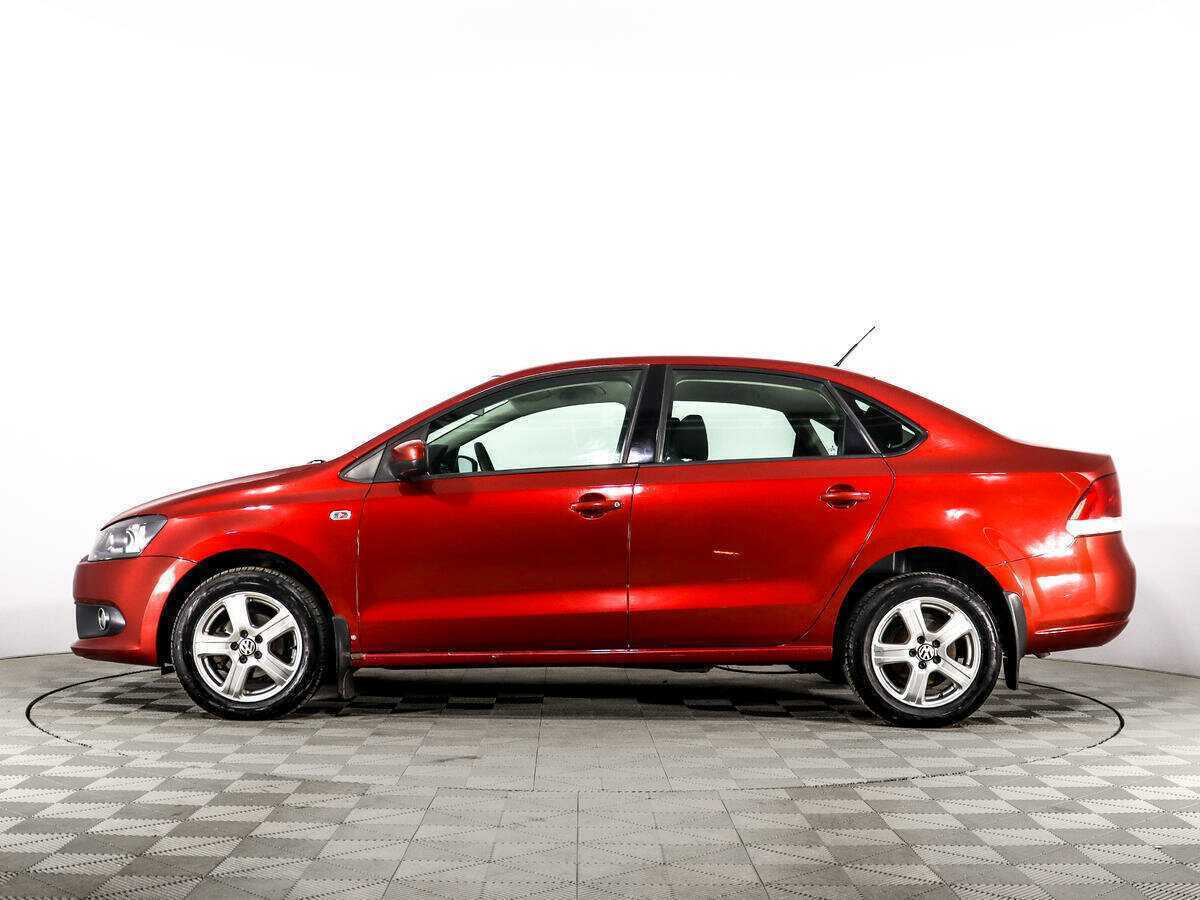 Volkswagen Polo с пробегом — 2010 год. Фото: #7