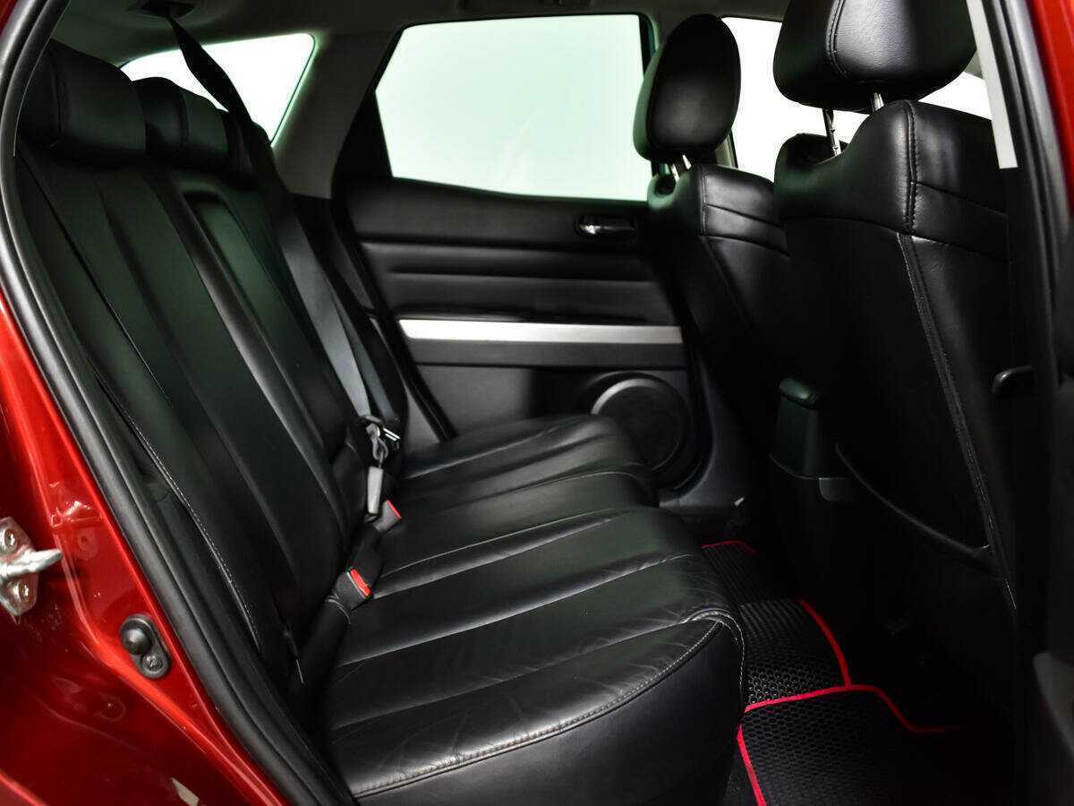 Mazda CX-7 с пробегом — 2011 год. Фото: #9