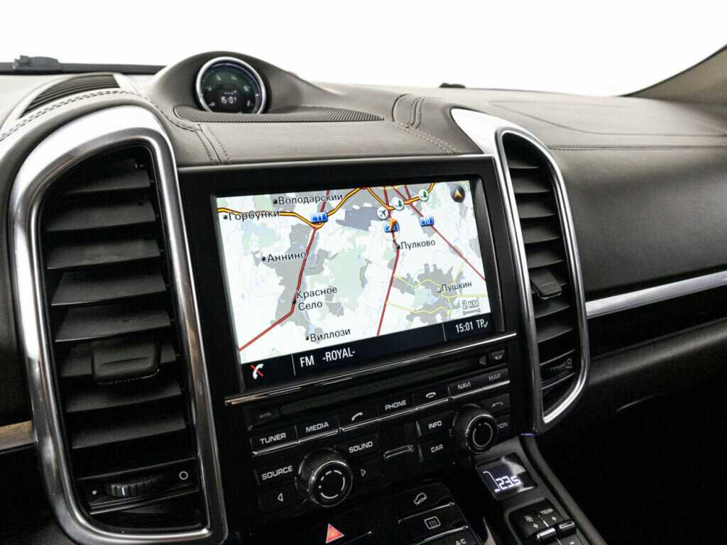 Porsche Cayenne с пробегом — 2015 год. Фото: #17