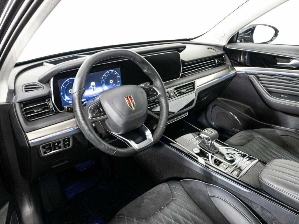 Hongqi HS5 с пробегом — 2024 год. Фото: #10