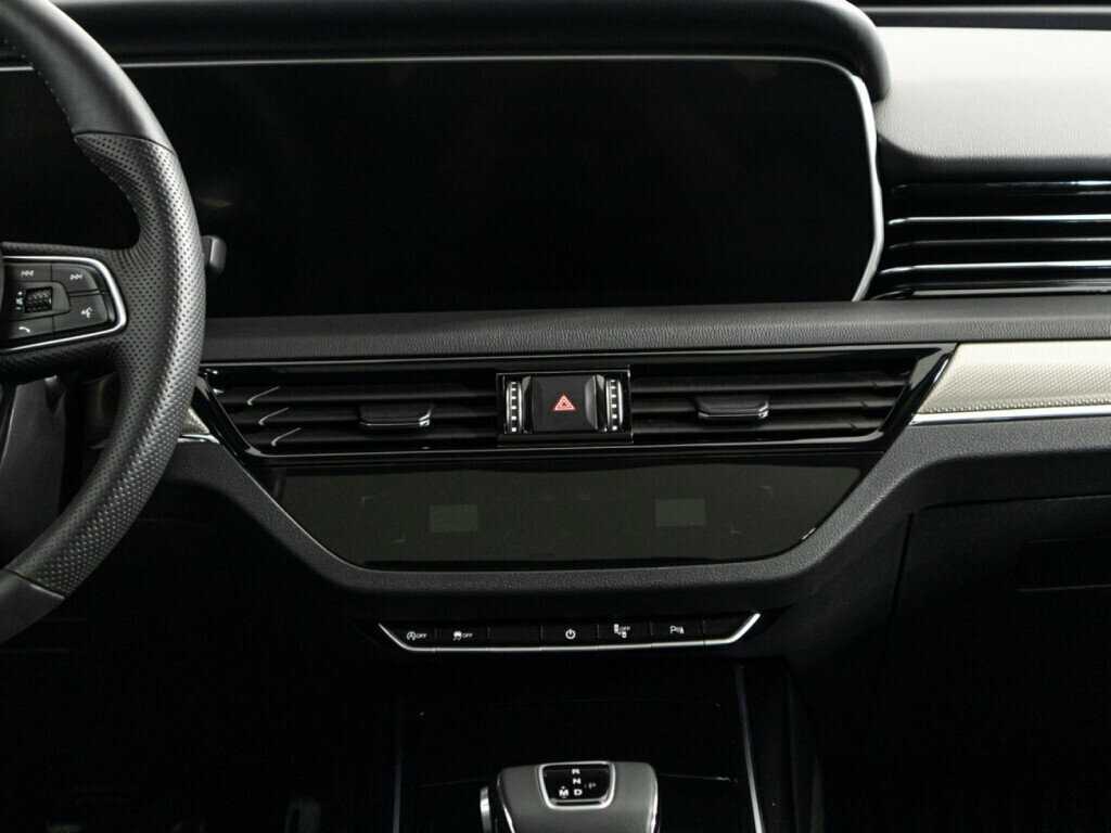 Hongqi HS5 с пробегом — 2024 год. Фото: #13