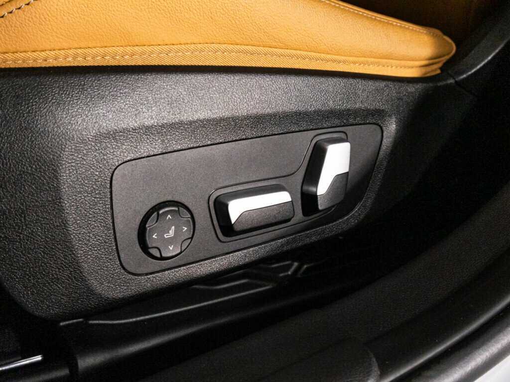 BMW 3 серии с пробегом — 2023 год. Фото: #21