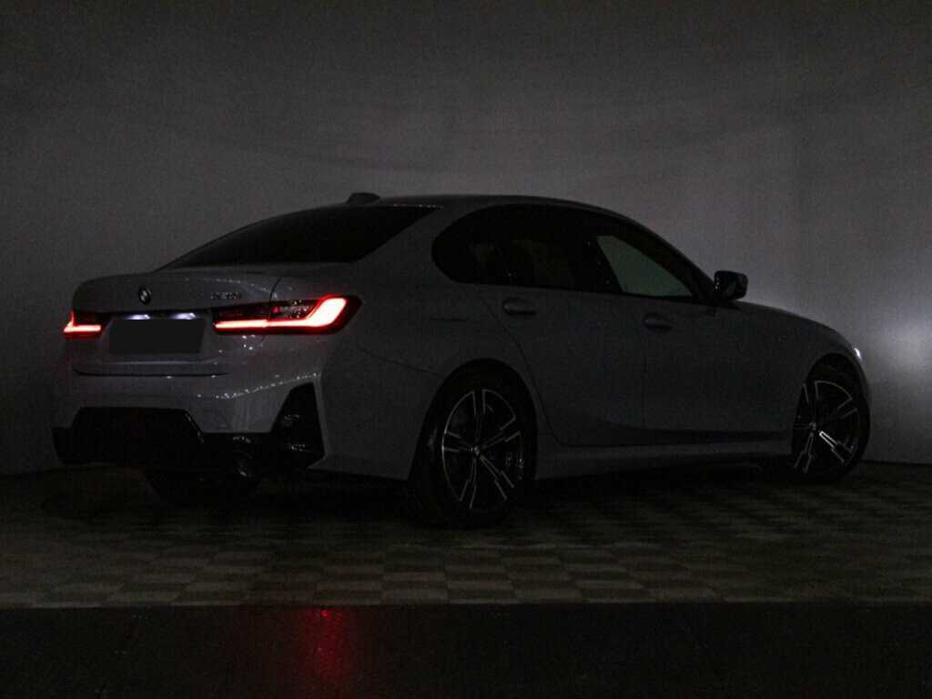 BMW 3 серии с пробегом — 2023 год. Фото: #24