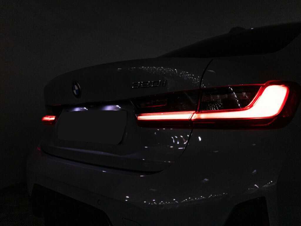 BMW 3 серии с пробегом — 2023 год. Фото: #27