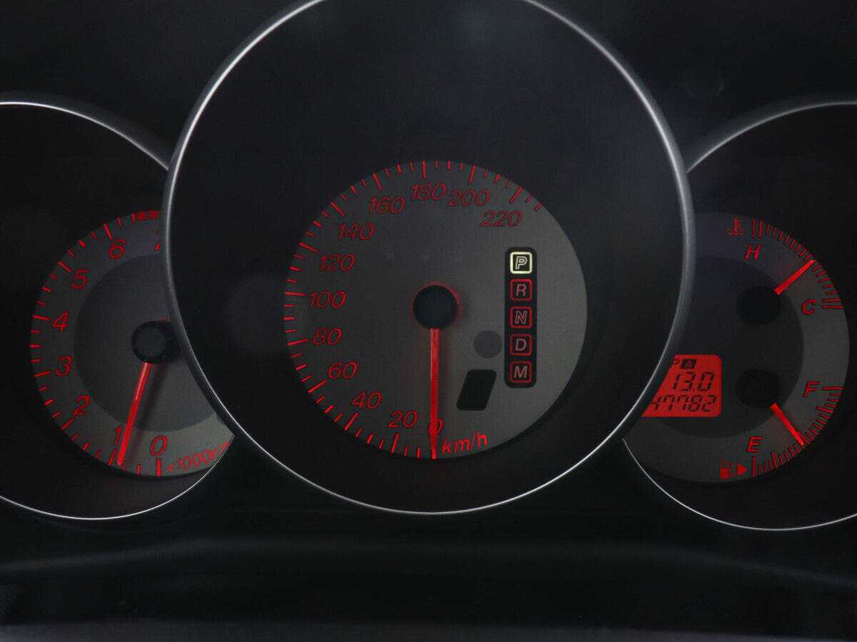 Mazda 3 с пробегом — 2006 год. Фото: #6