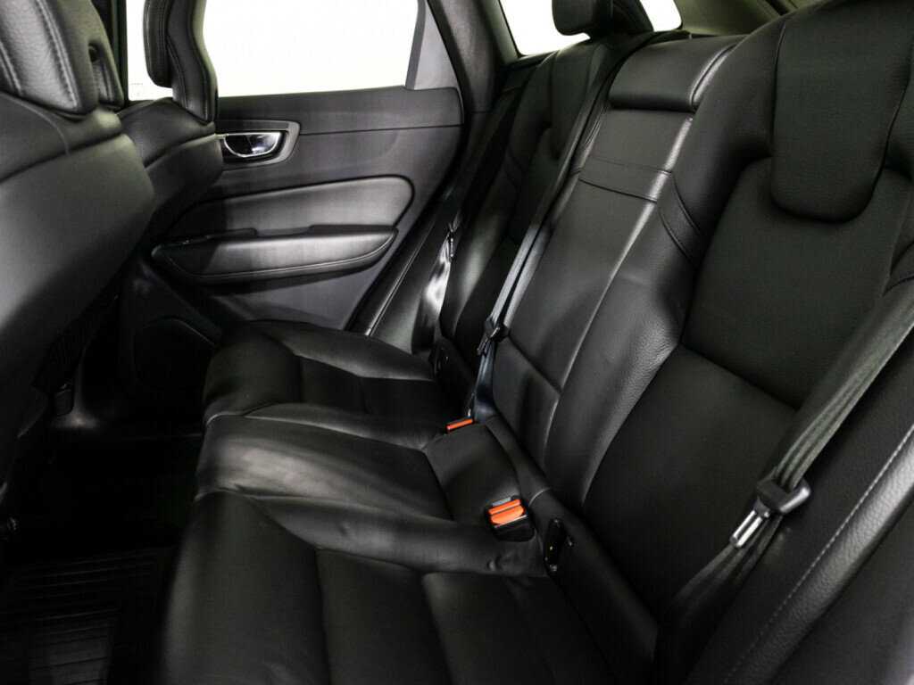 Volvo XC60 с пробегом — 2019 год. Фото: #9