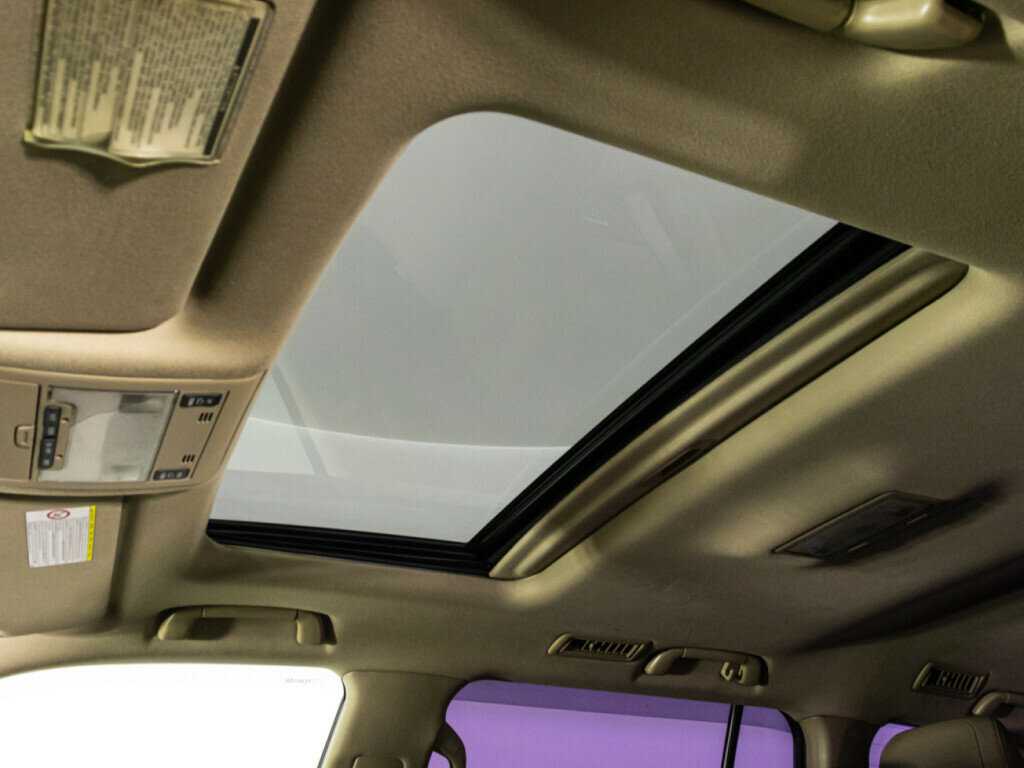 Toyota Land Cruiser с пробегом — 2010 год. Фото: #12