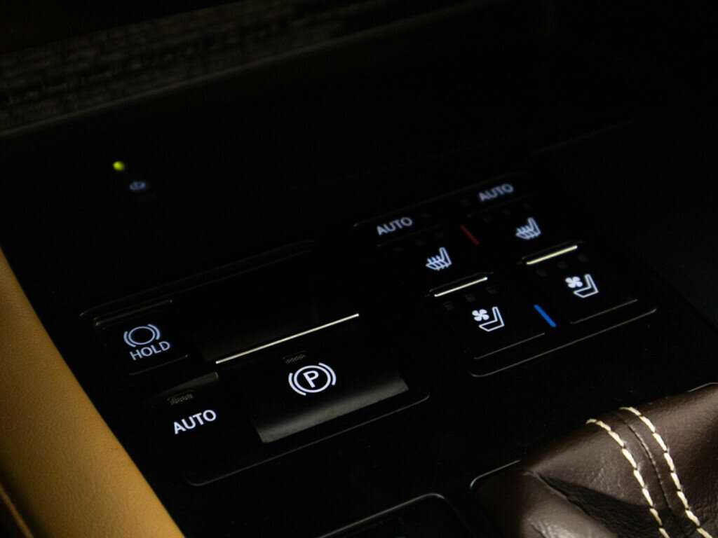 Lexus RX с пробегом — 2017 год. Фото: #18