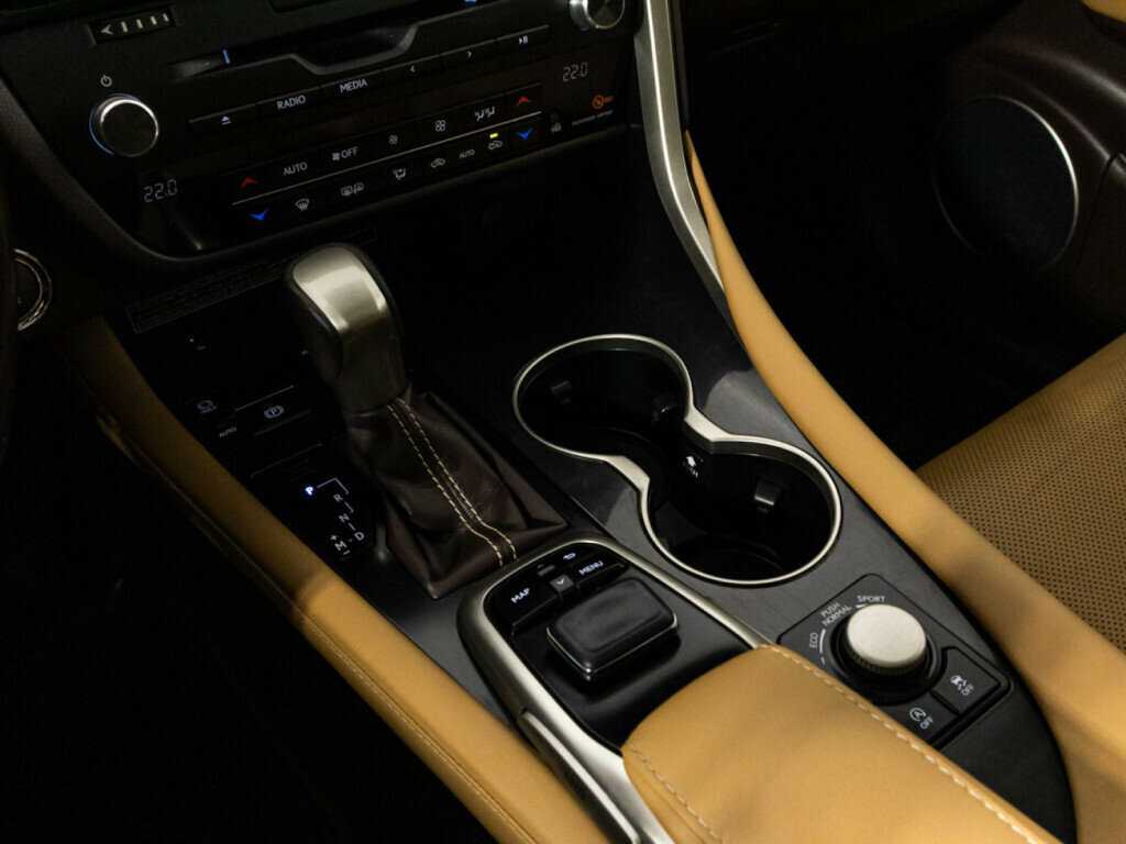 Lexus RX с пробегом — 2017 год. Фото: #19