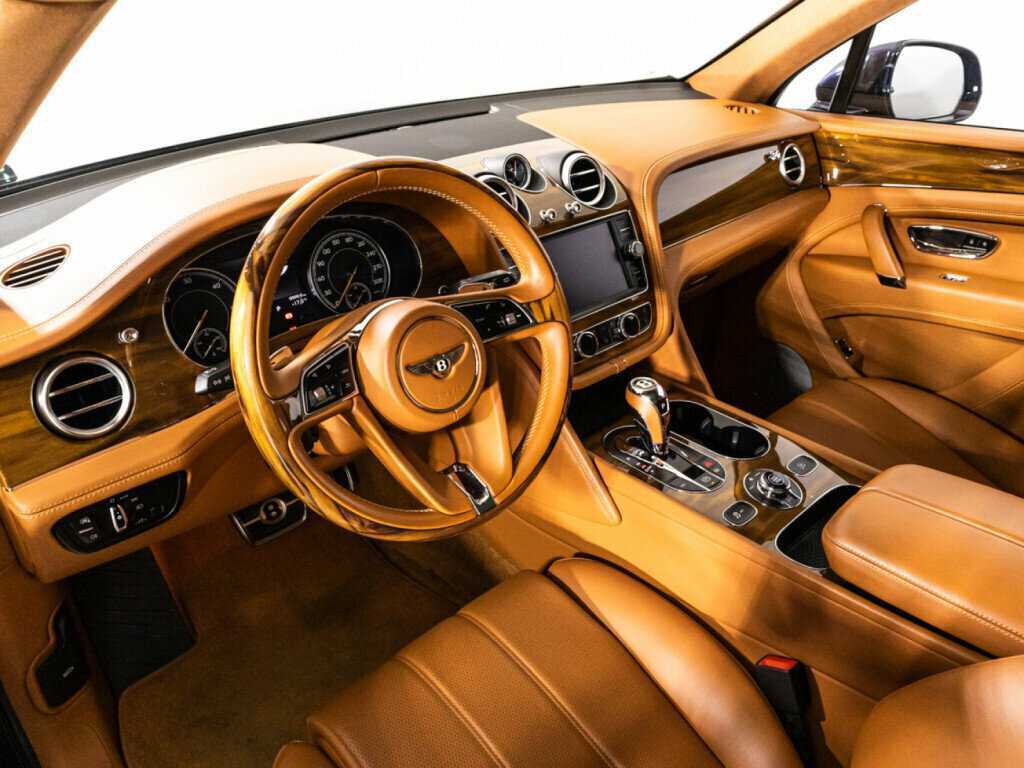 Bentley Bentayga с пробегом — 2019 год. Фото: #9