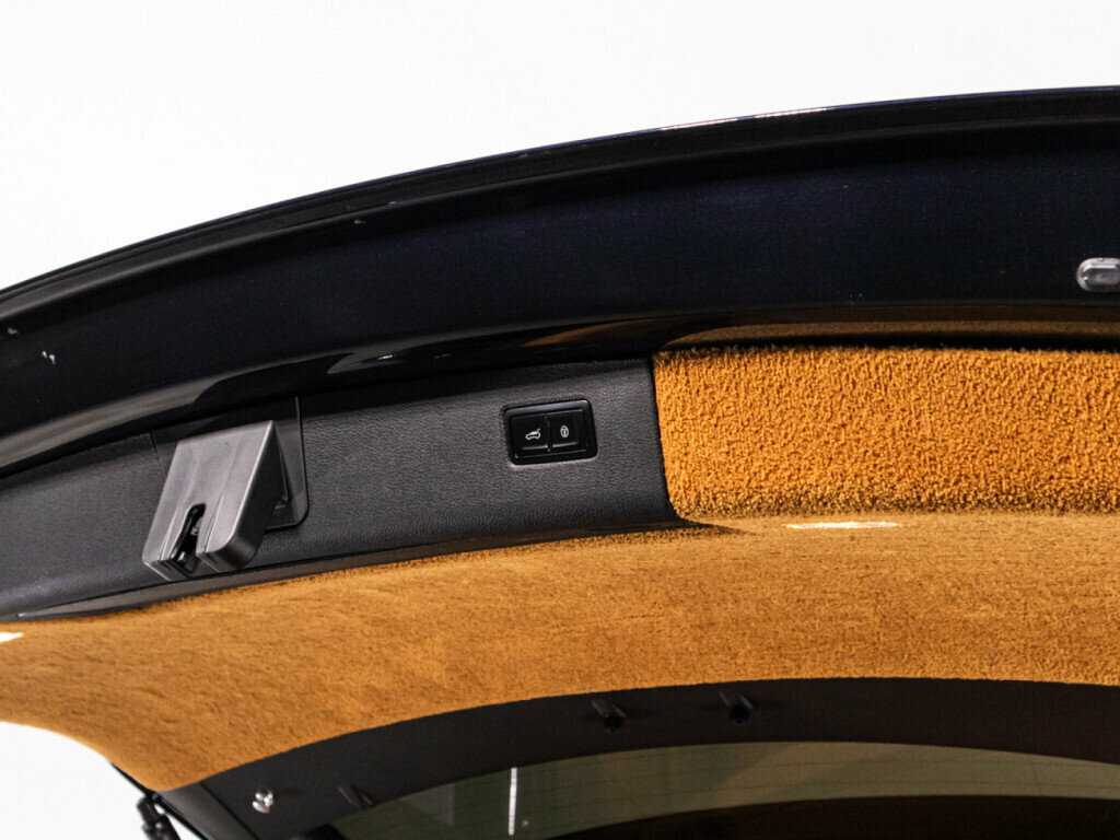 Bentley Bentayga с пробегом — 2019 год. Фото: #14