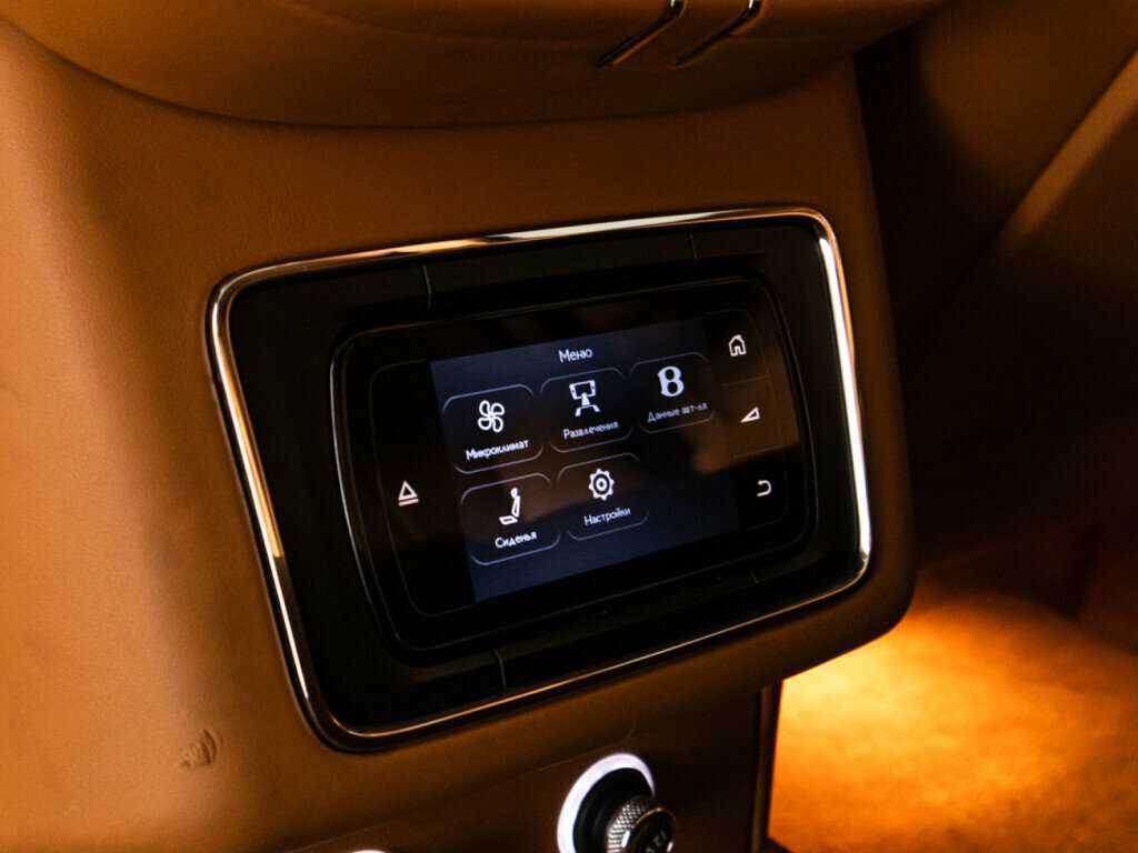 Bentley Bentayga с пробегом — 2019 год. Фото: #22