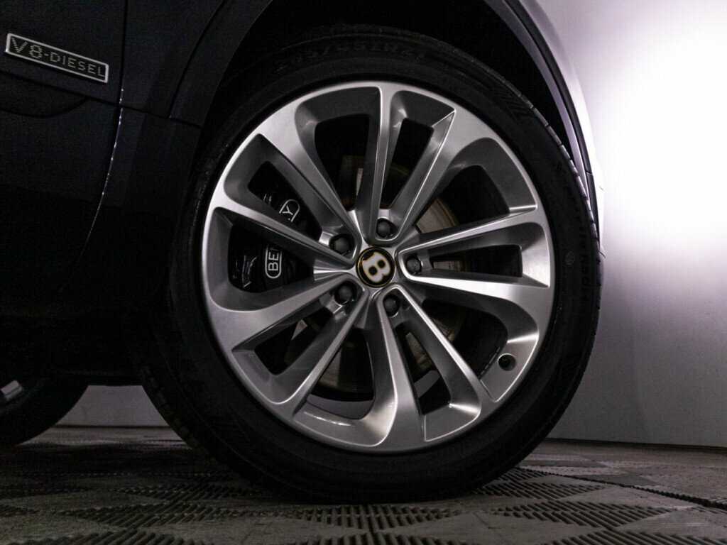 Bentley Bentayga с пробегом — 2019 год. Фото: #28