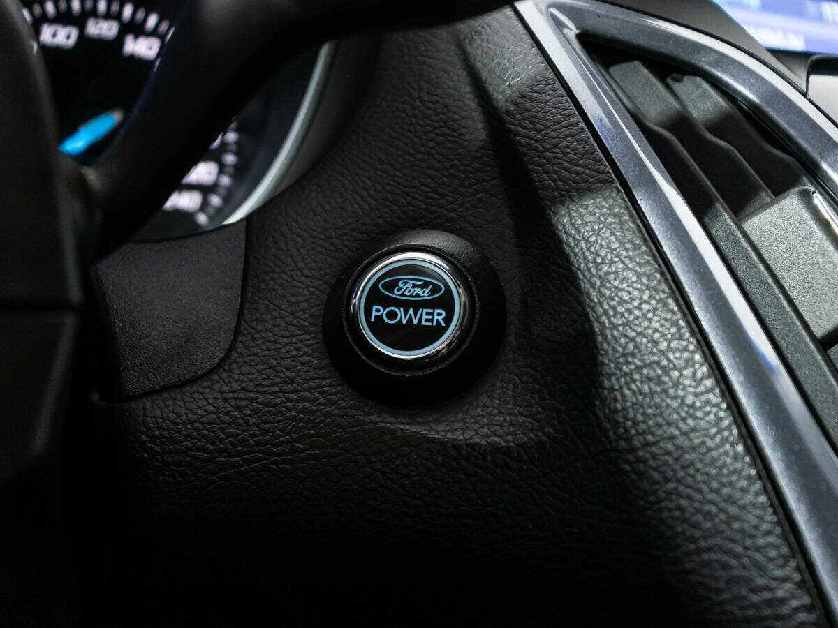 Ford Focus с пробегом — 2012 год. Фото: #15