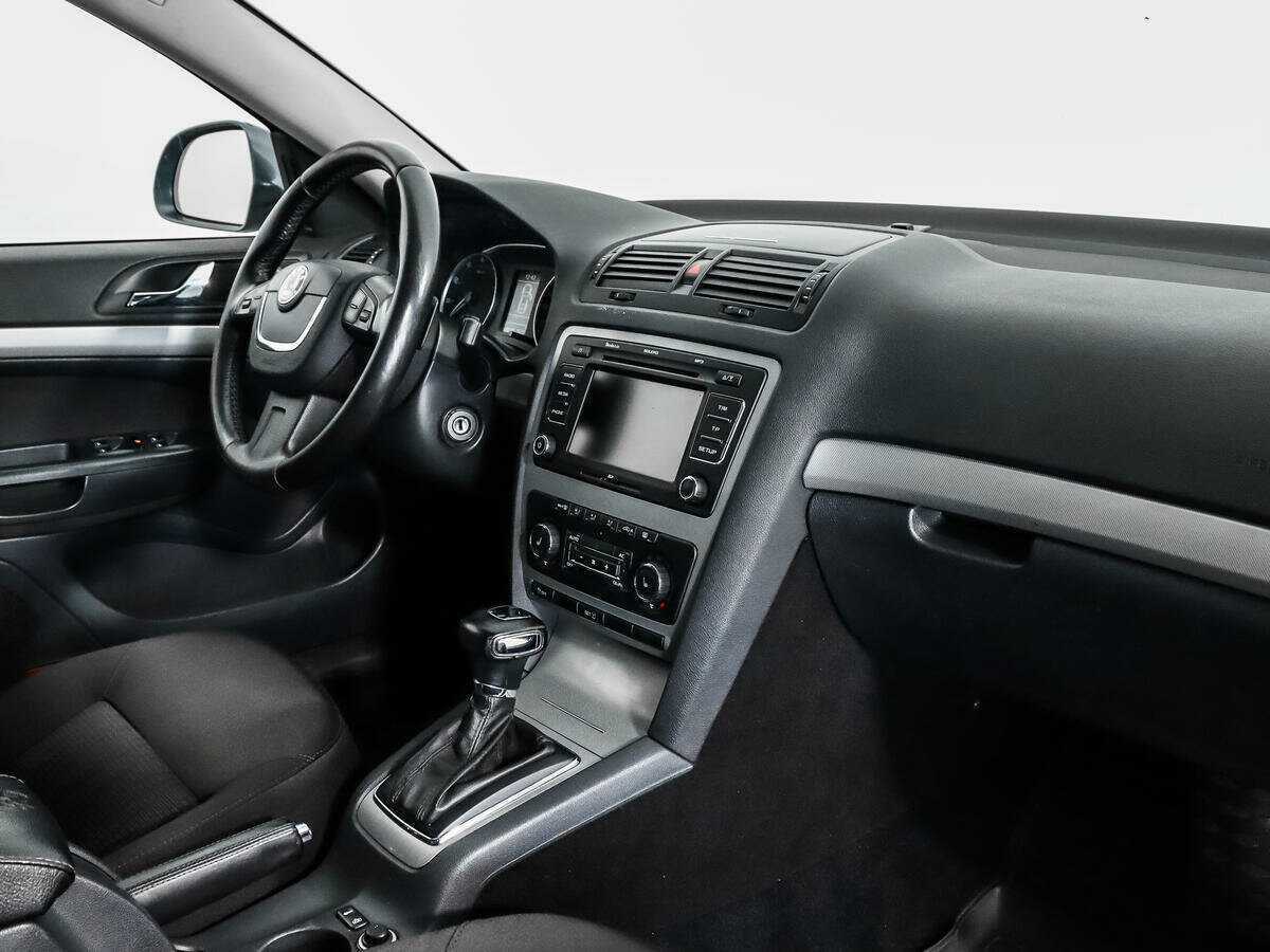 Skoda Octavia с пробегом — 2012 год. Фото: #10