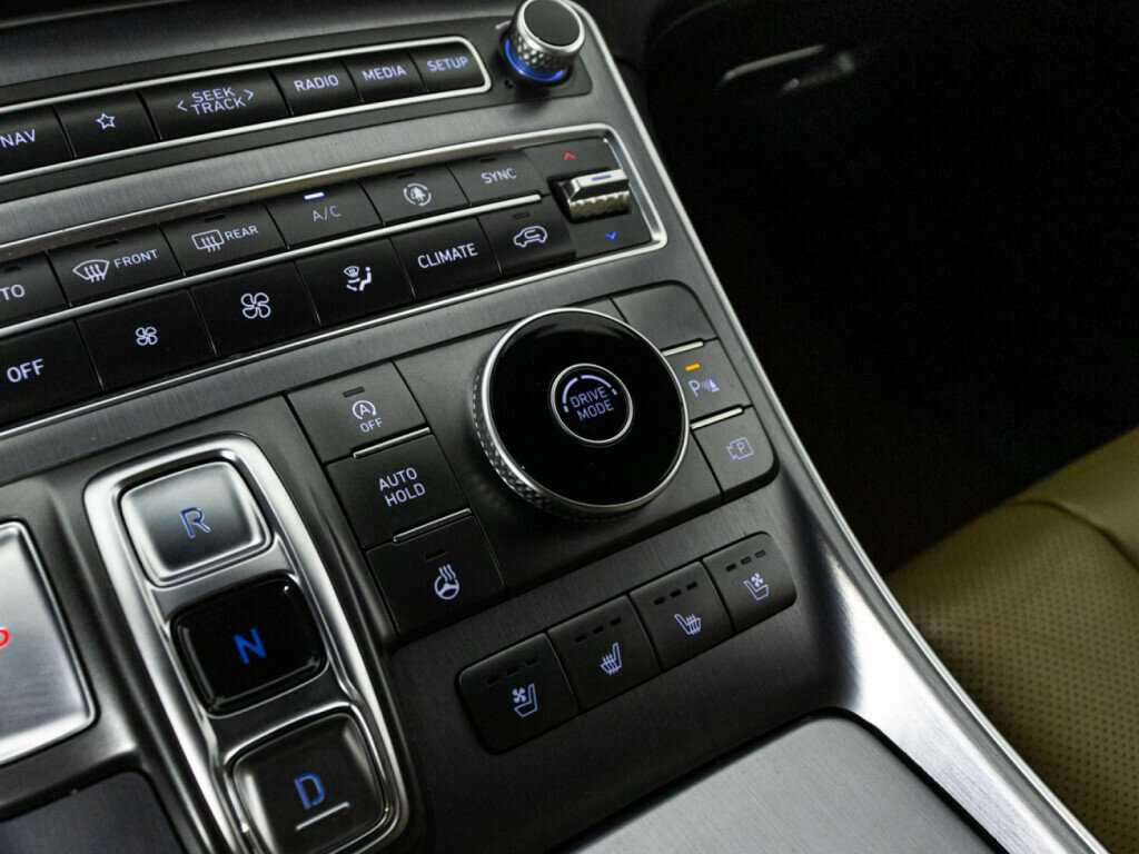 Hyundai Santa Fe с пробегом — 2020 год. Фото: #19