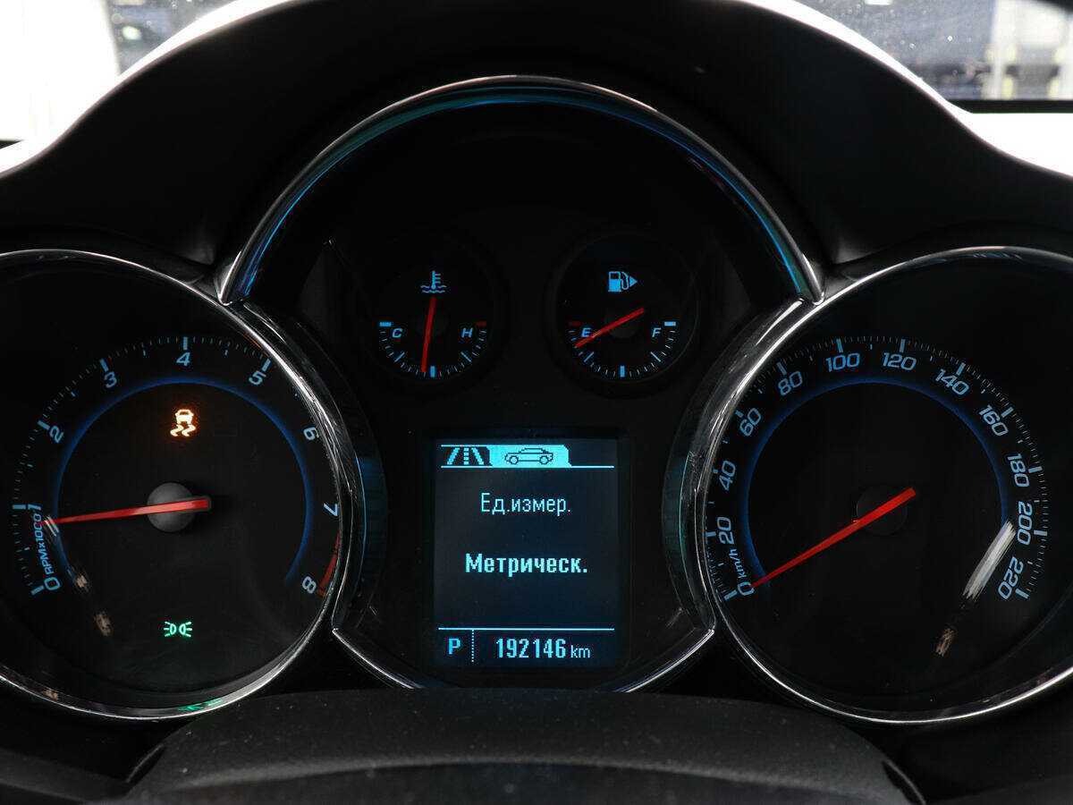 Chevrolet Cruze с пробегом — 2014 год. Фото: #10