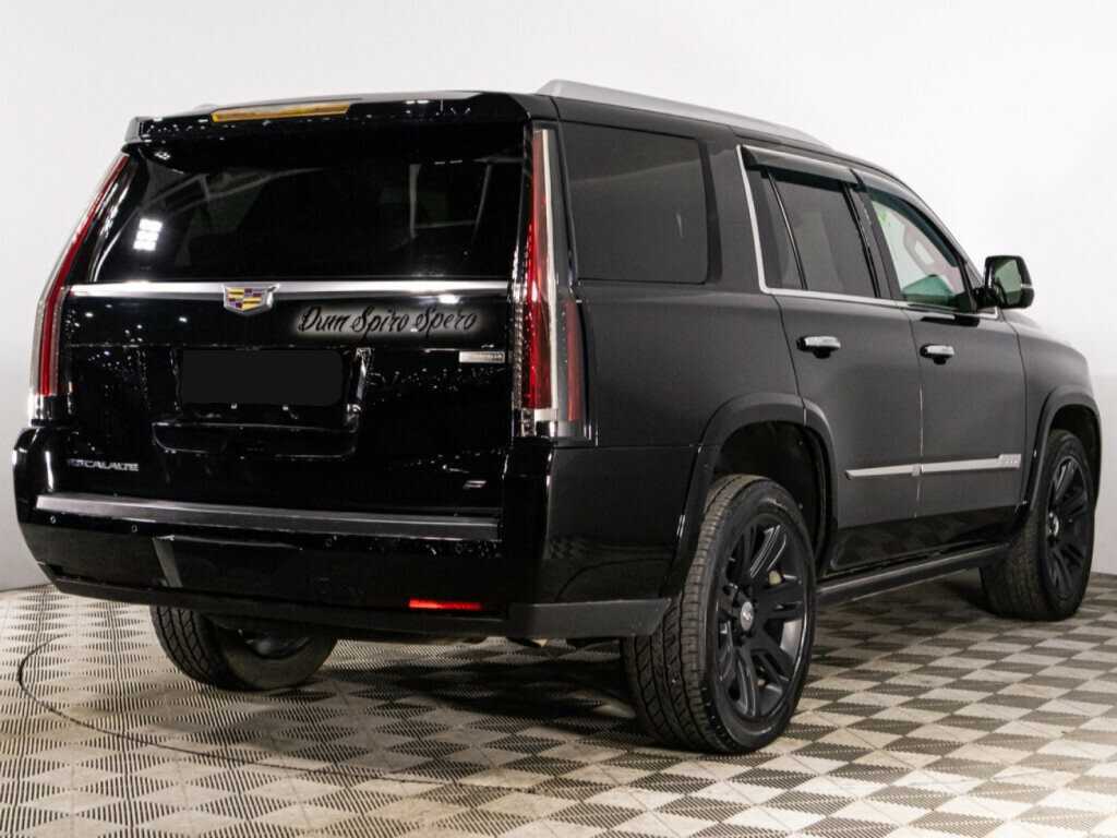Cadillac Escalade с пробегом — 2015 год. Фото: #4