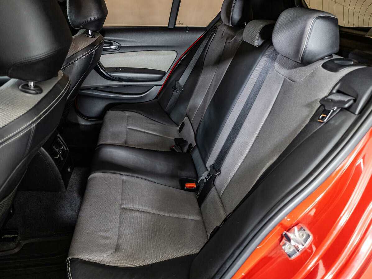 BMW 1 серии с пробегом — 2012 год. Фото: #7