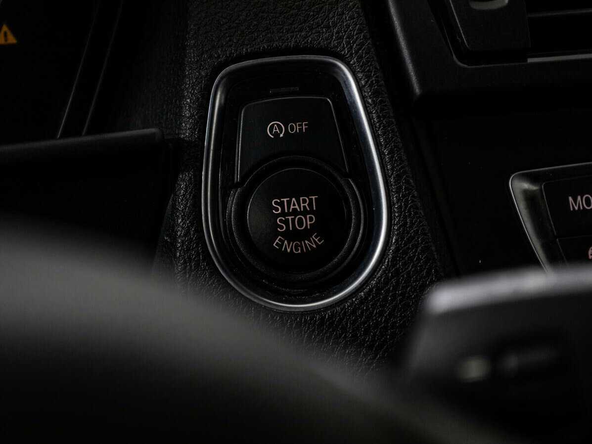 BMW 1 серии с пробегом — 2012 год. Фото: #18