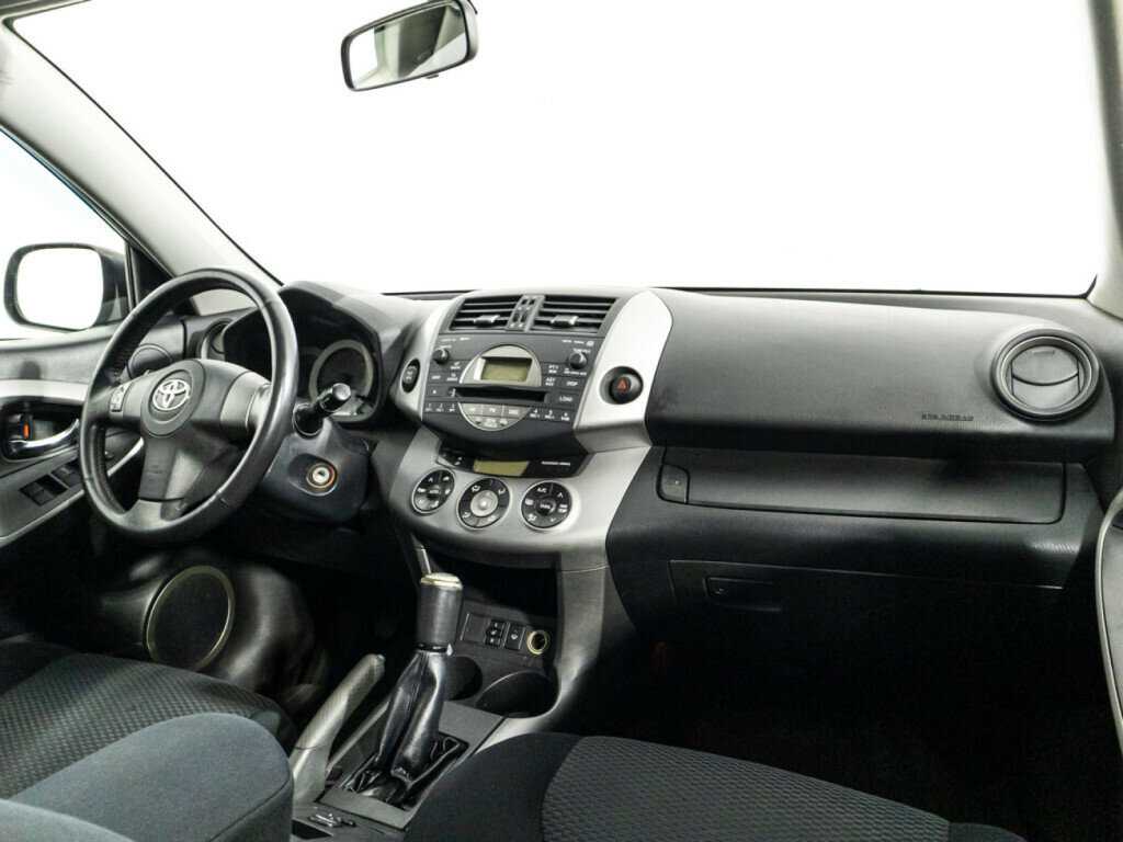 Toyota RAV4 с пробегом — 2007 год. Фото: #8